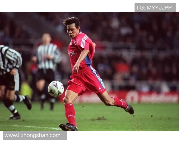 足球明星局部照片欣赏揭示他们的独特魅力与风采