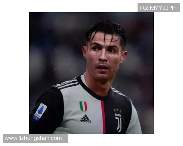 最酷的足球明星头像男孩展现青春活力与运动魅力的完美结合