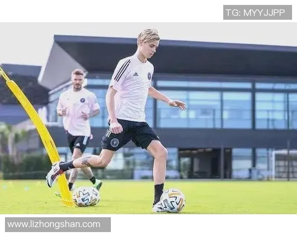 足球明星喜迎新生儿家庭幸福升级球场外的温馨时刻 足球明星喜迎新生儿家庭幸福升级球场外的温馨时刻