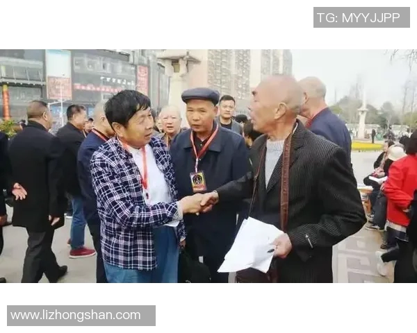 篮球巨星转身变老头回忆往昔岁月重温青春梦想